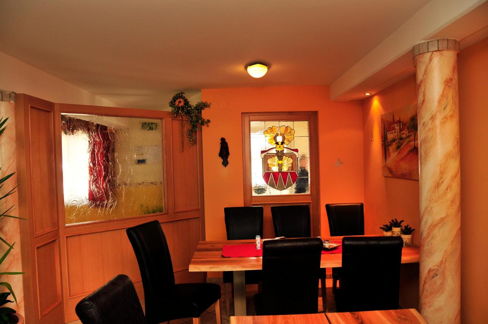 Hotel Garni Zerza Tröpolach Dış mekan fotoğraf
