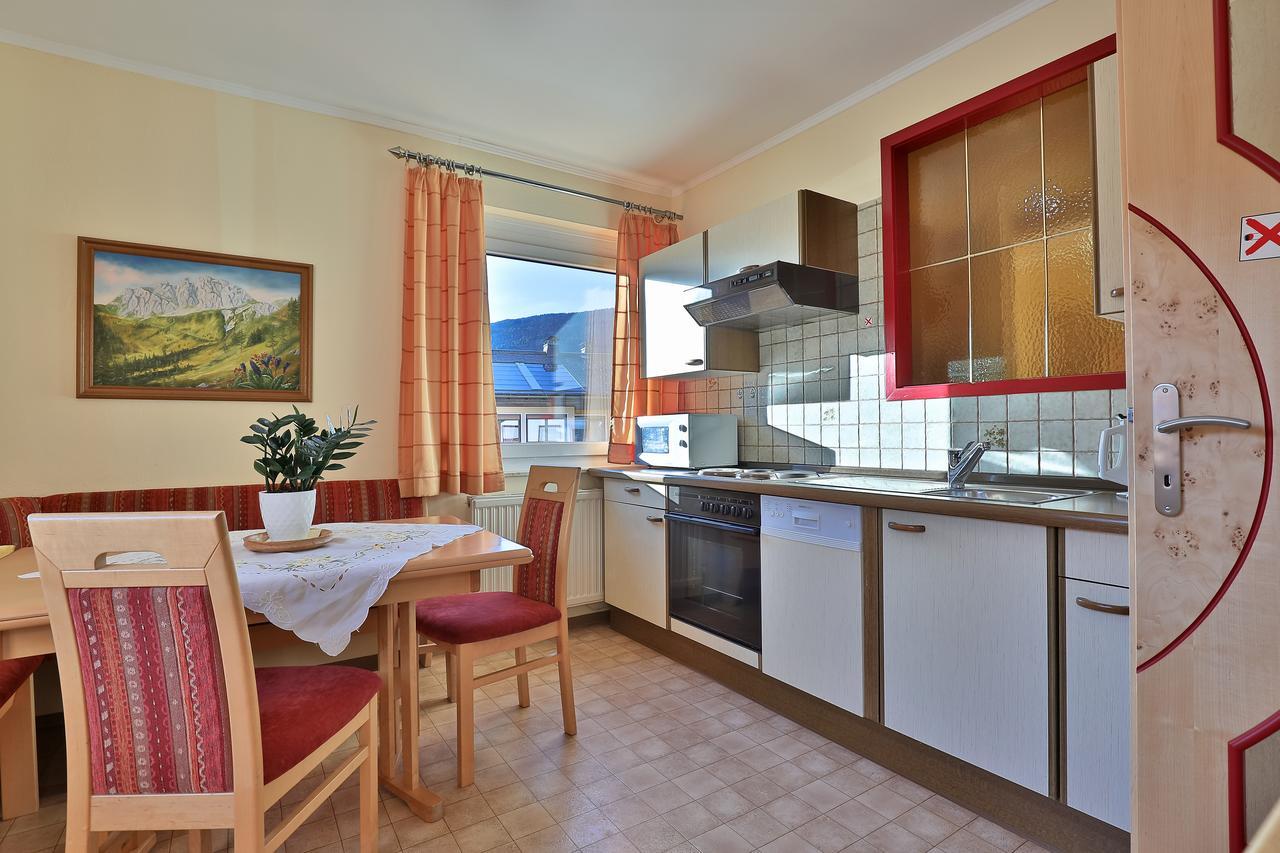 Hotel Garni Zerza Tröpolach Dış mekan fotoğraf