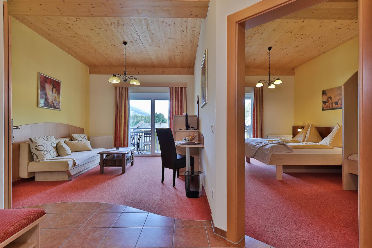 Hotel Garni Zerza Tröpolach Dış mekan fotoğraf