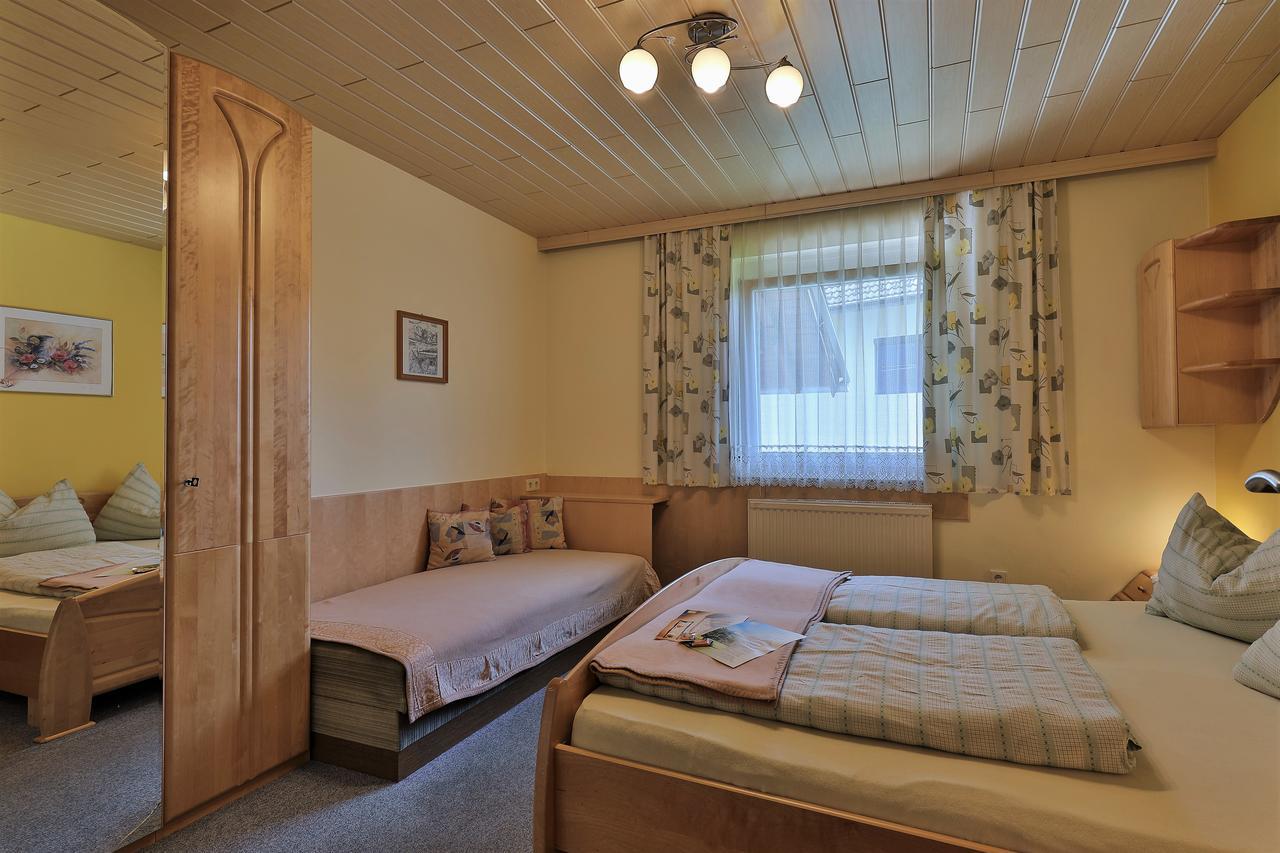 Hotel Garni Zerza Tröpolach Dış mekan fotoğraf