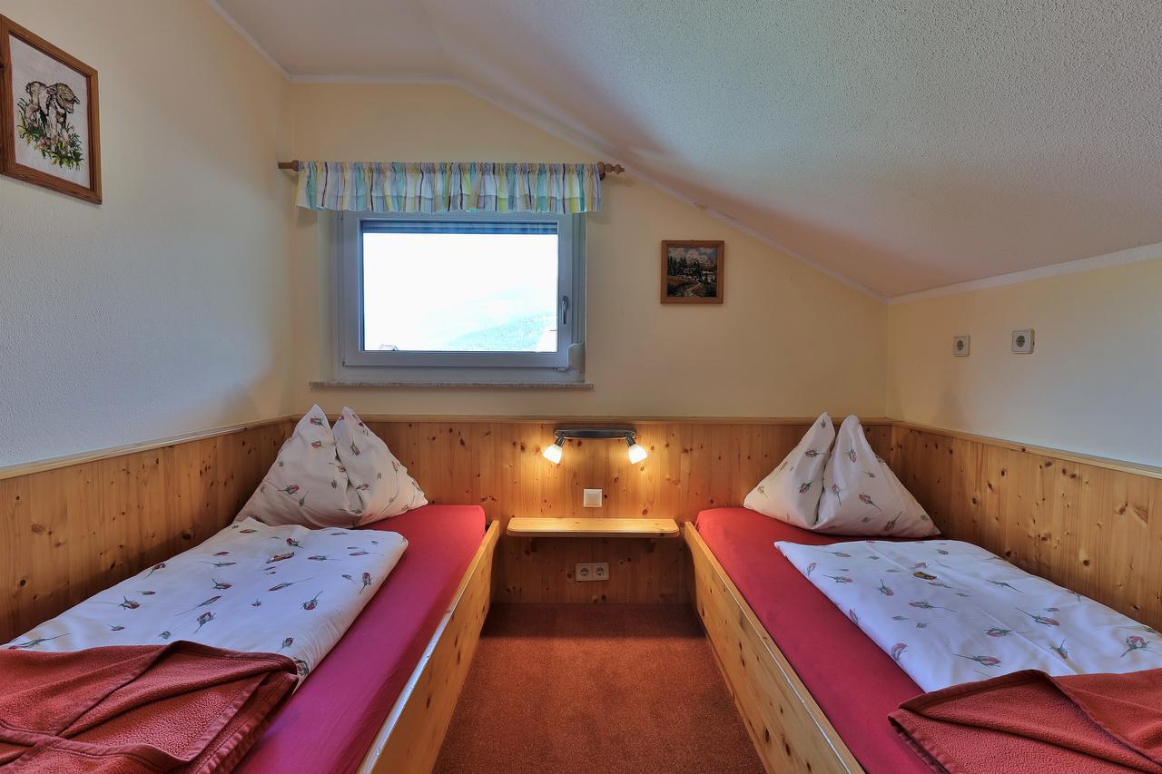 Hotel Garni Zerza Tröpolach Dış mekan fotoğraf