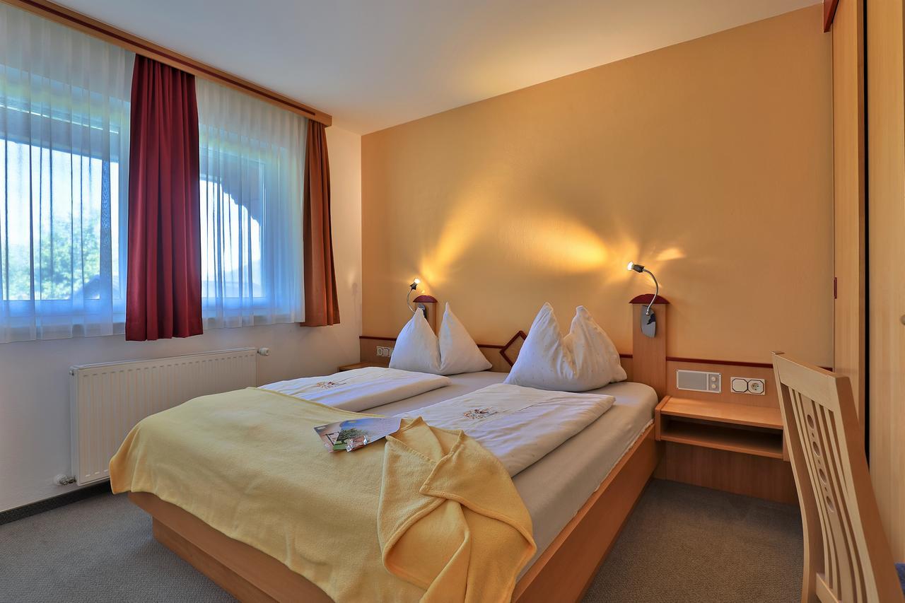 Hotel Garni Zerza Tröpolach Dış mekan fotoğraf